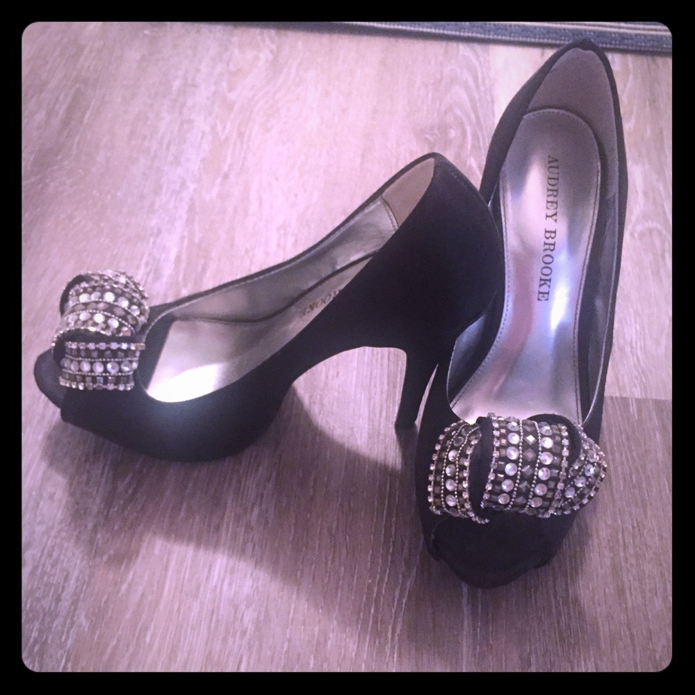 Audrey Brooke Black Peep Toe Heels (Like New!)